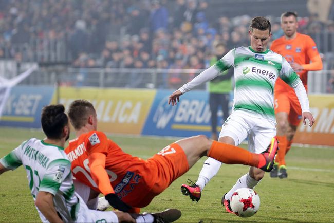 泰斯多次提 泰斯多次提