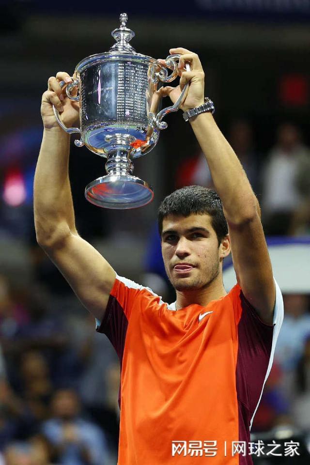 他始终难以 他始终难以